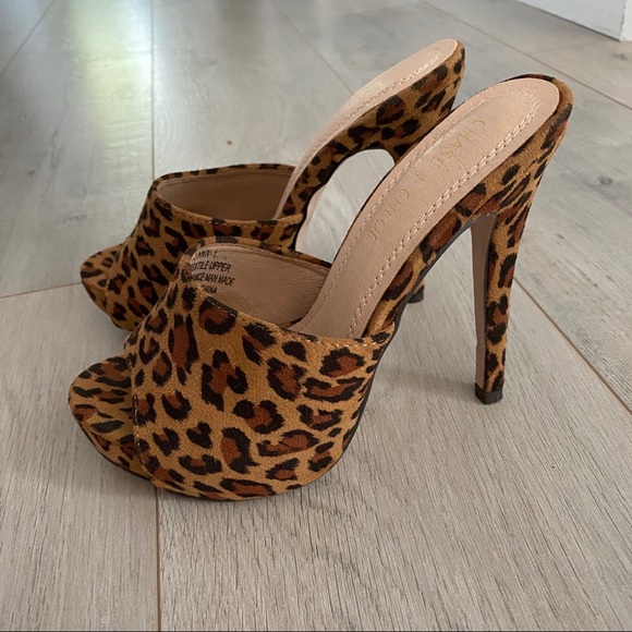 Chase & Chloe animal print heels - Picture 3 of 9
